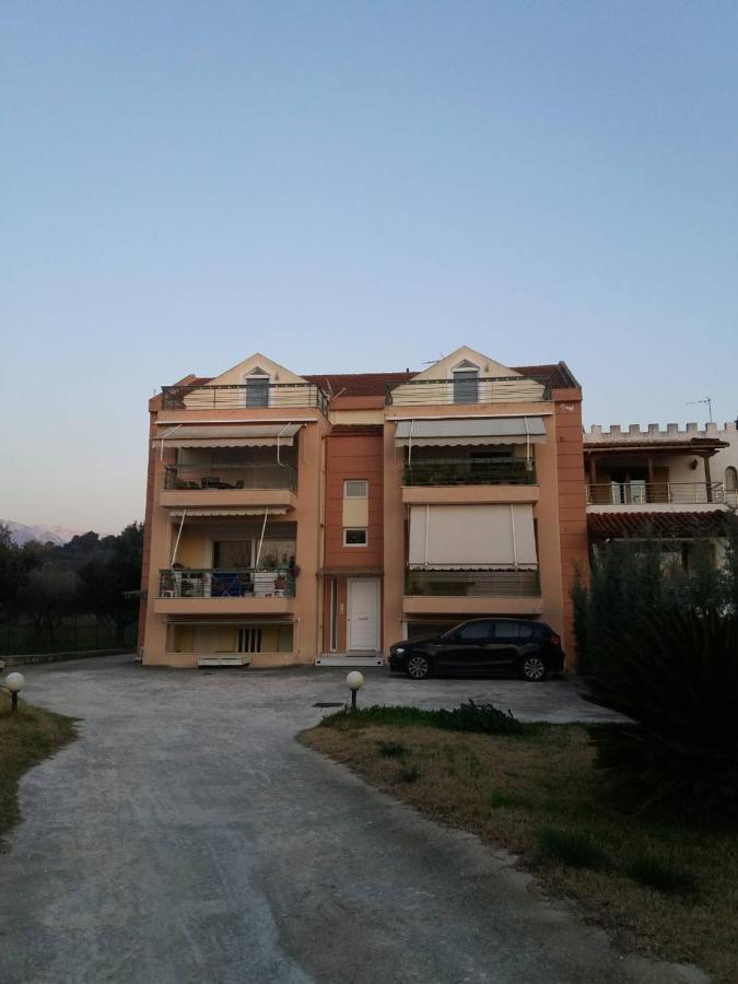 פאטרה Ostria Seaside Apartments מראה חיצוני תמונה